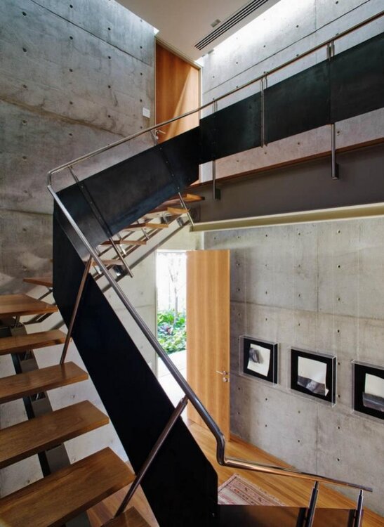 STAIRS-A.B.-House-by-Andrade-Morettin-Arquitetos-Associados-05-748x1024.jpg