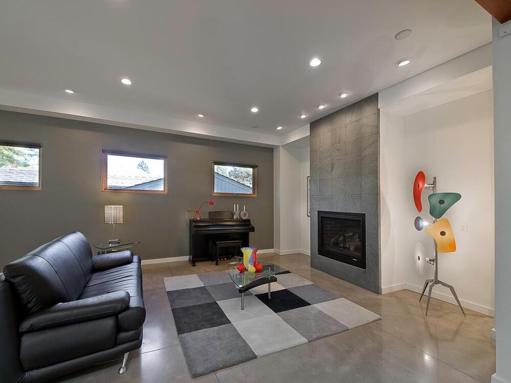 __727 Forest Street Residence by 3BY Architecture-10.jpg