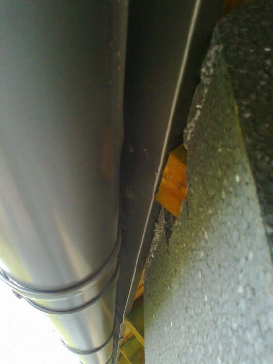 wystająca krokiew.jpg