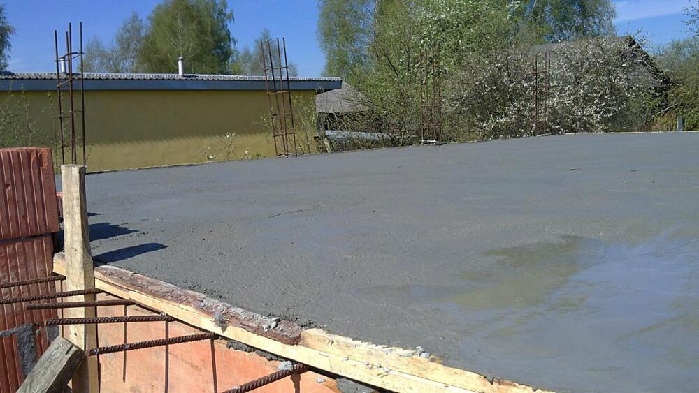 zalany strop garażu.jpg