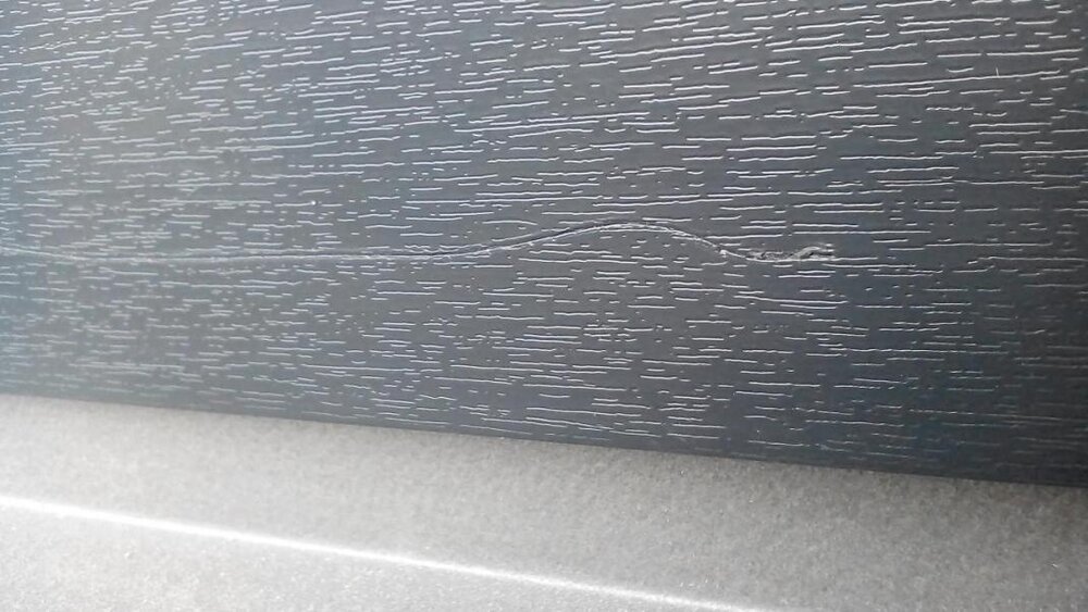 zarysowane okno 2.jpg